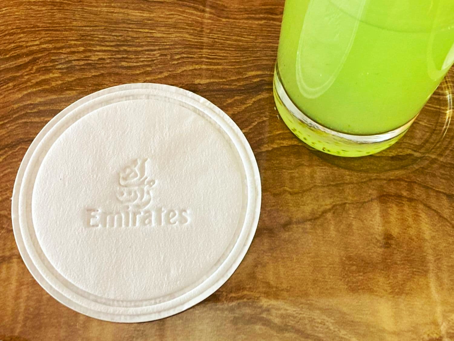 エミレーツプレエコ飲み物