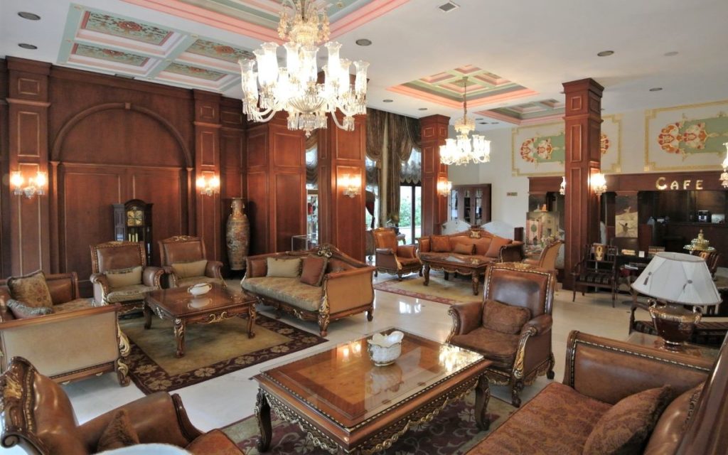 DELUXE GOLDEN HORN HOTEL