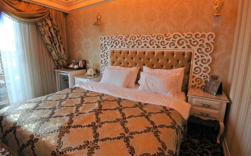 DELUXE GOLDEN HORN HOTEL