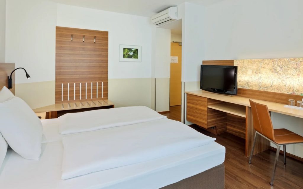 AUSTRIA TREND BEIM THERESIANUM