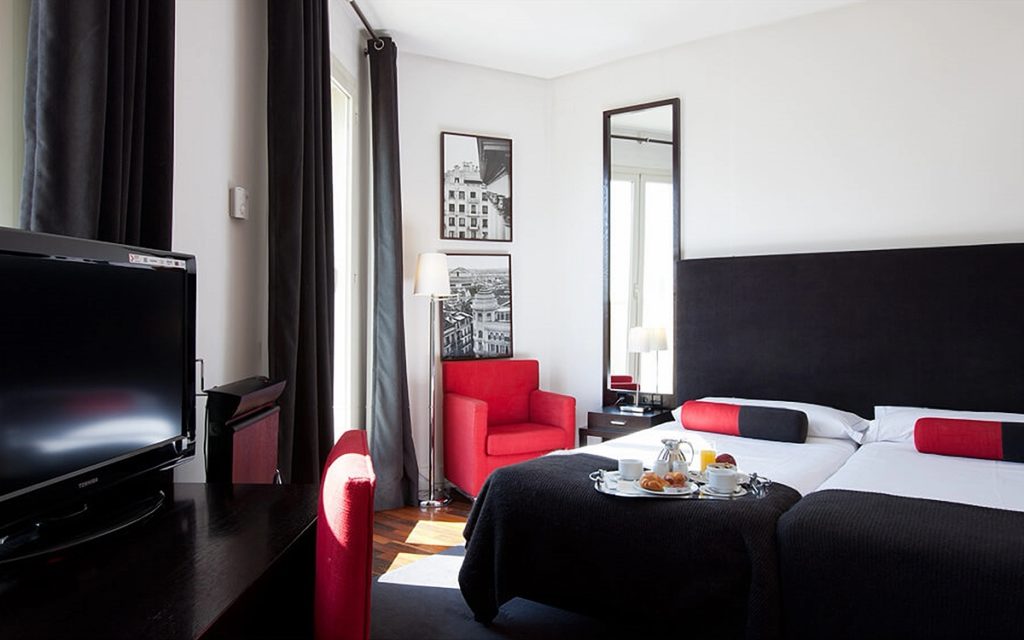 QUATRO PUERTA DEL SOL 5