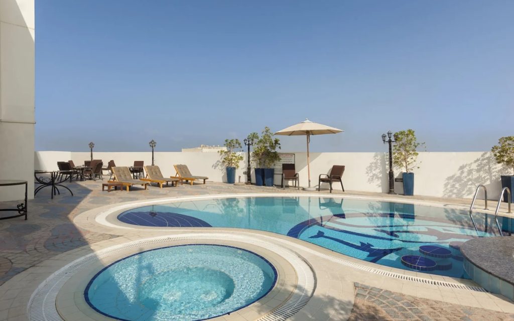 HowardJohnson-8-pool