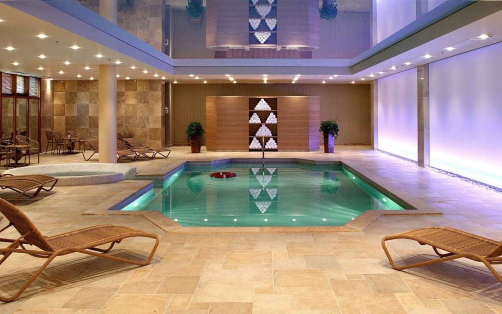 ディバニ メテオラ ホテル カランバカ