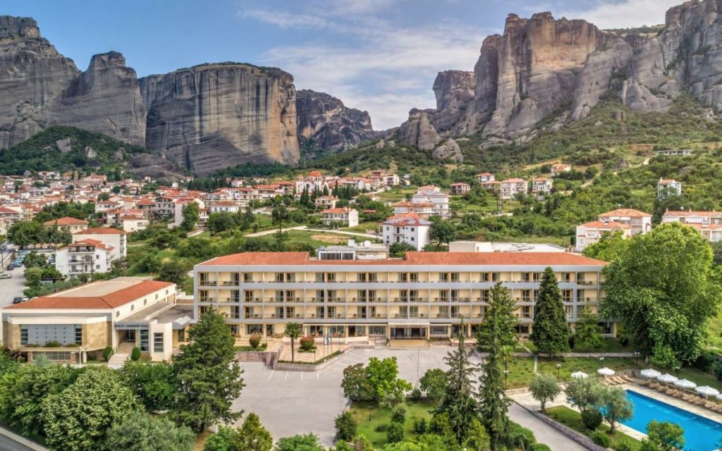 ディバニ メテオラ ホテル カランバカ