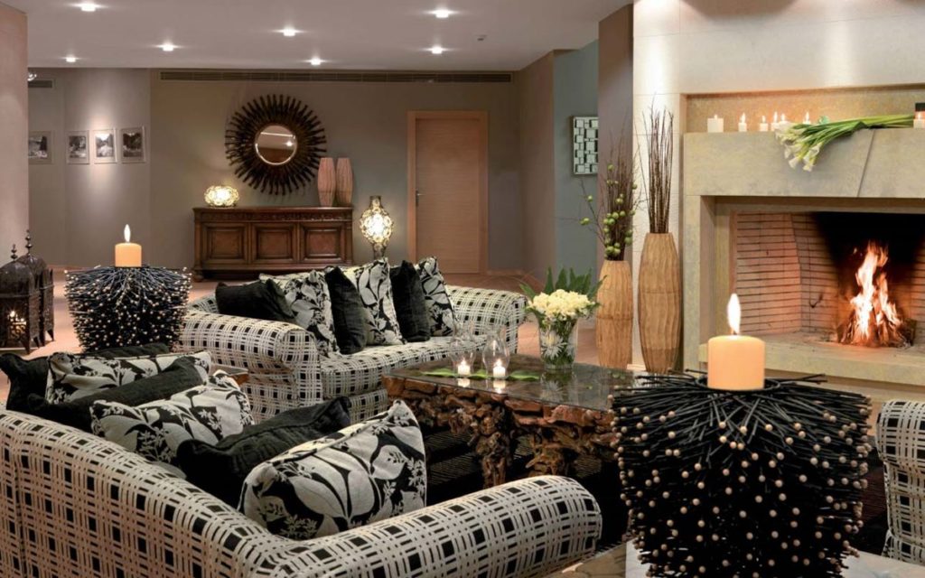 ディバニ メテオラ ホテル カランバカ