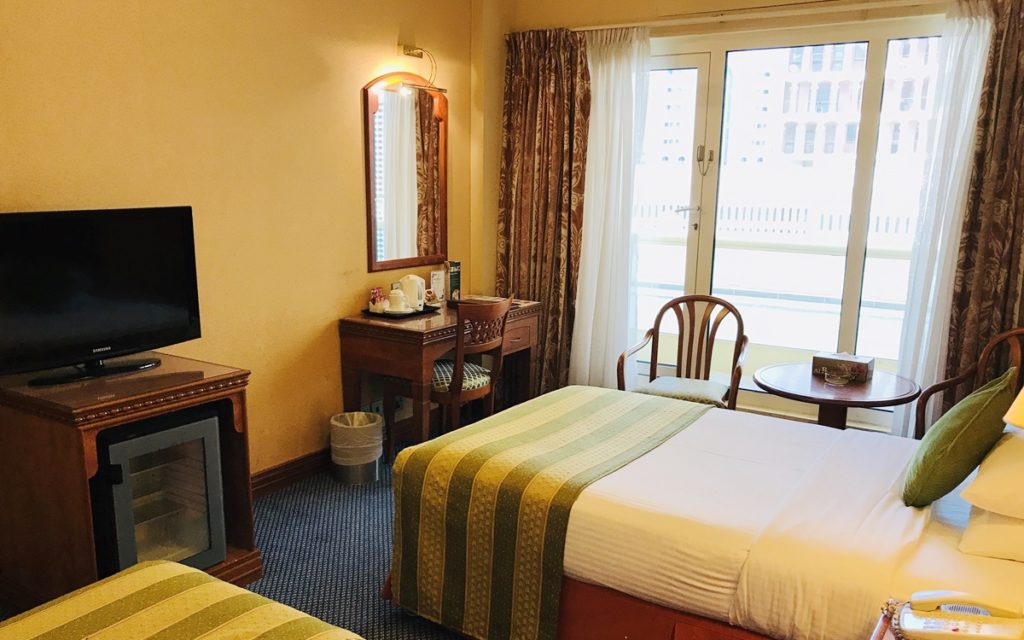 Riviera-3-standardroom2