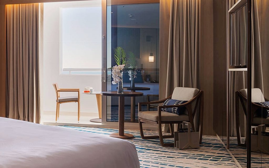 jumeirah-beach-hotel-3-ocean-deluxe-room-2