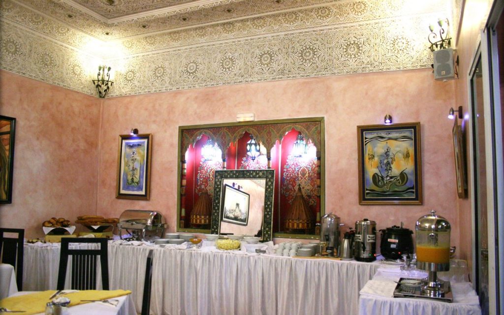 アル ジャシーラ ホテル エッサウイラ