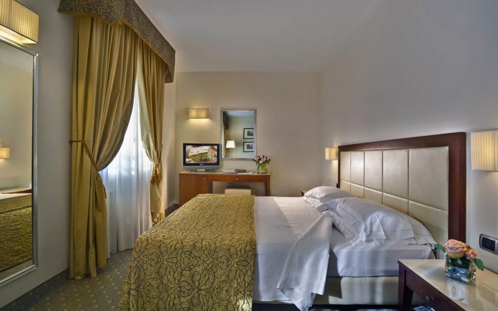 ホテル プラザ ヴェニス メストレ