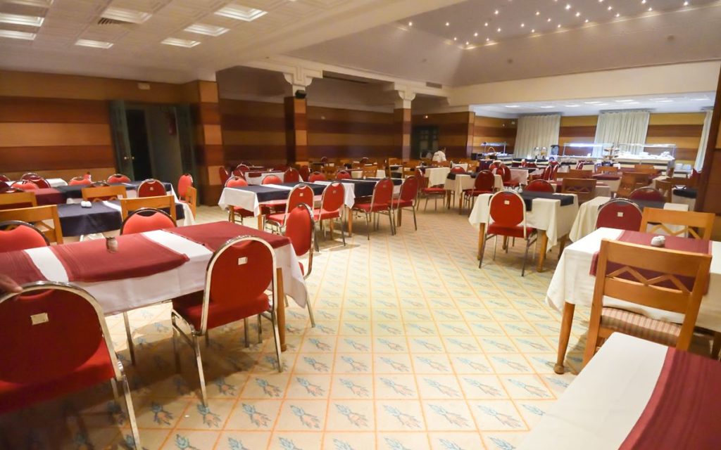 クサール ルージュ トズール