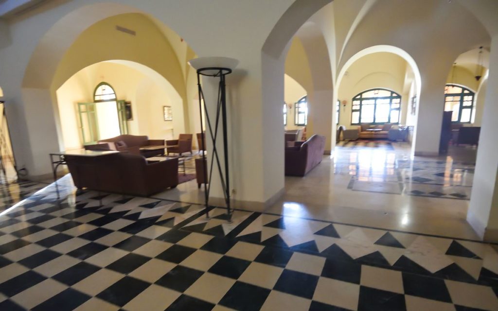 クサール ルージュ トズール