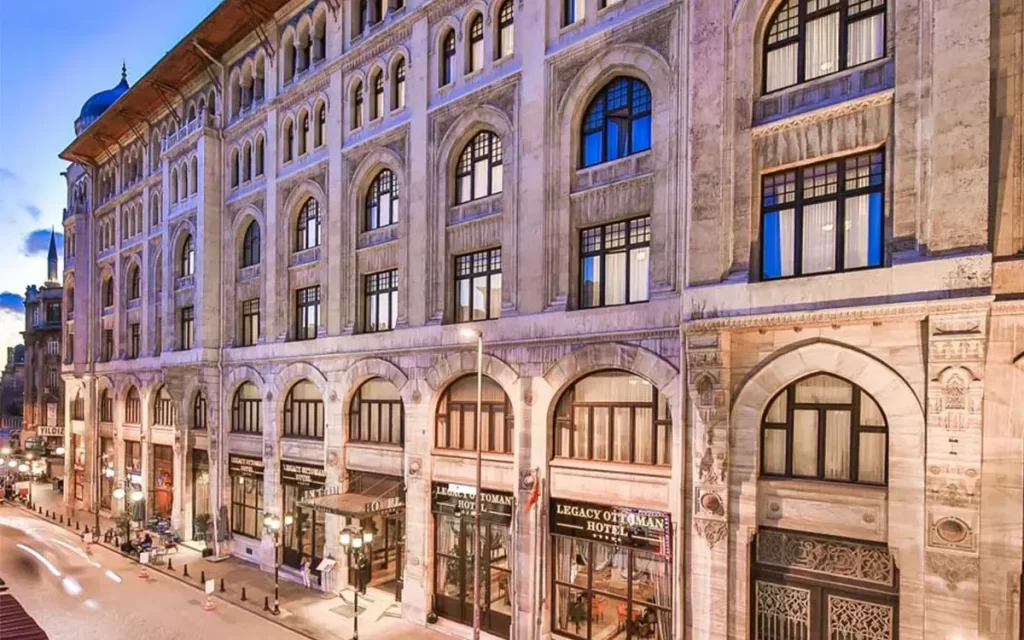 レガシー オットマン ホテル