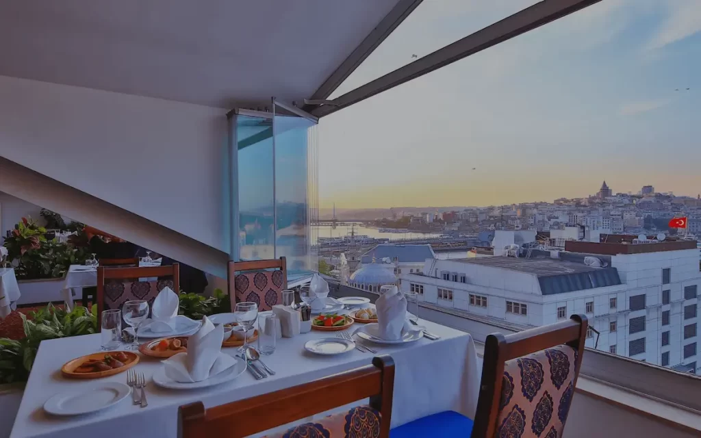 レガシー オットマン ホテル