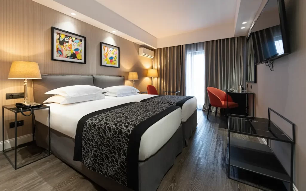 アストール ホテル