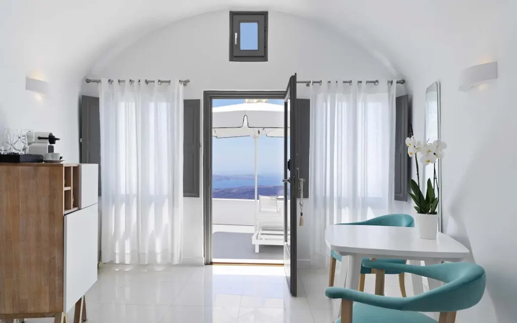 カティキエス クロマタ サントリーニ