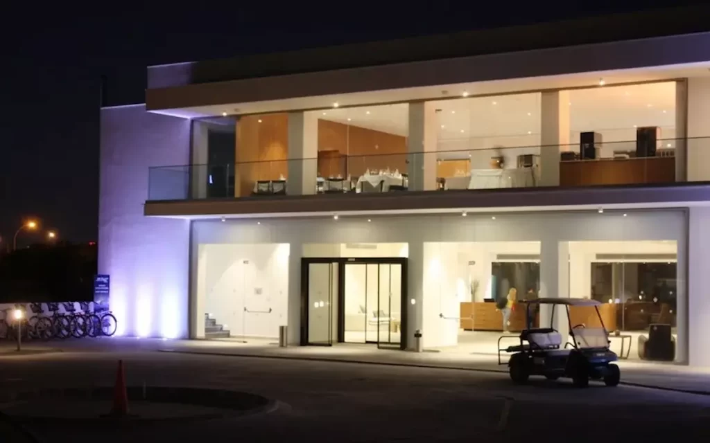 アンフォラ ホテル ＆ スイーツ