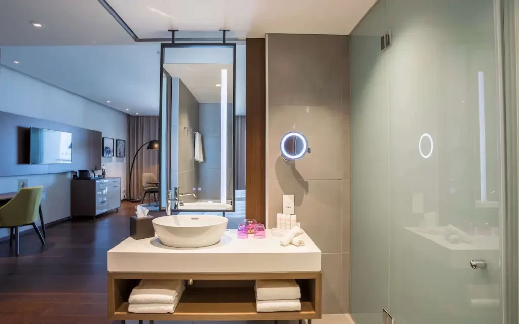 ラディソン ブル ホテル ラルナカ