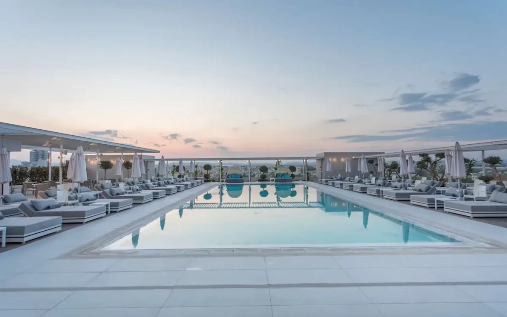 ラディソン ブル ホテル ラルナカ