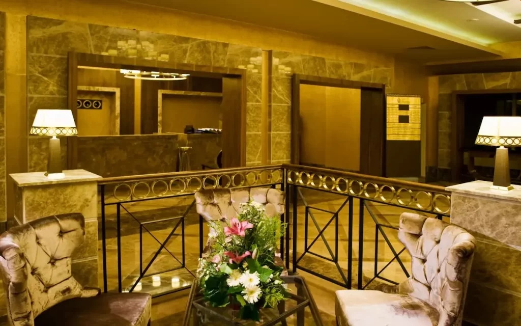 ファンタジア　デラックス　ホテル