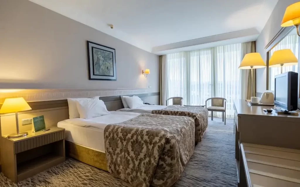 ファンタジア　デラックス　ホテル