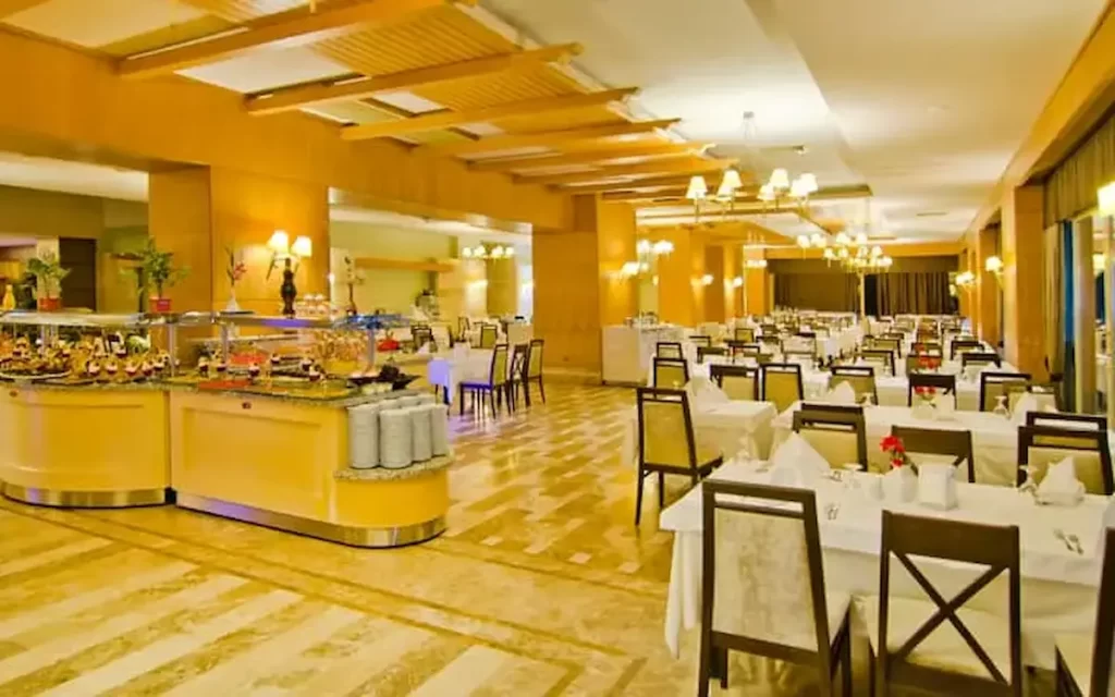 ファンタジア　デラックス　ホテル