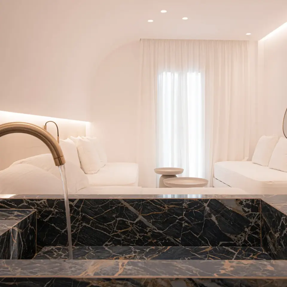 ブライトクアドロプルルーム-img