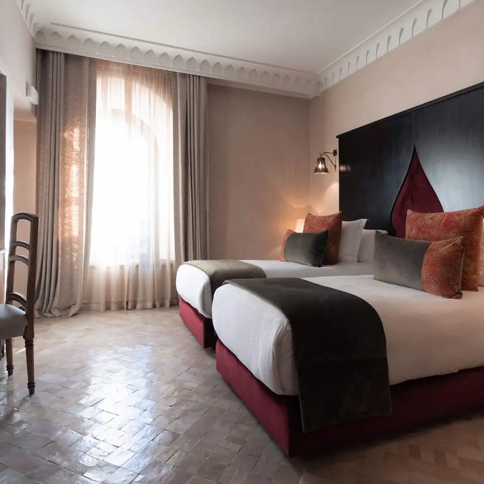 デラックスルーム-img