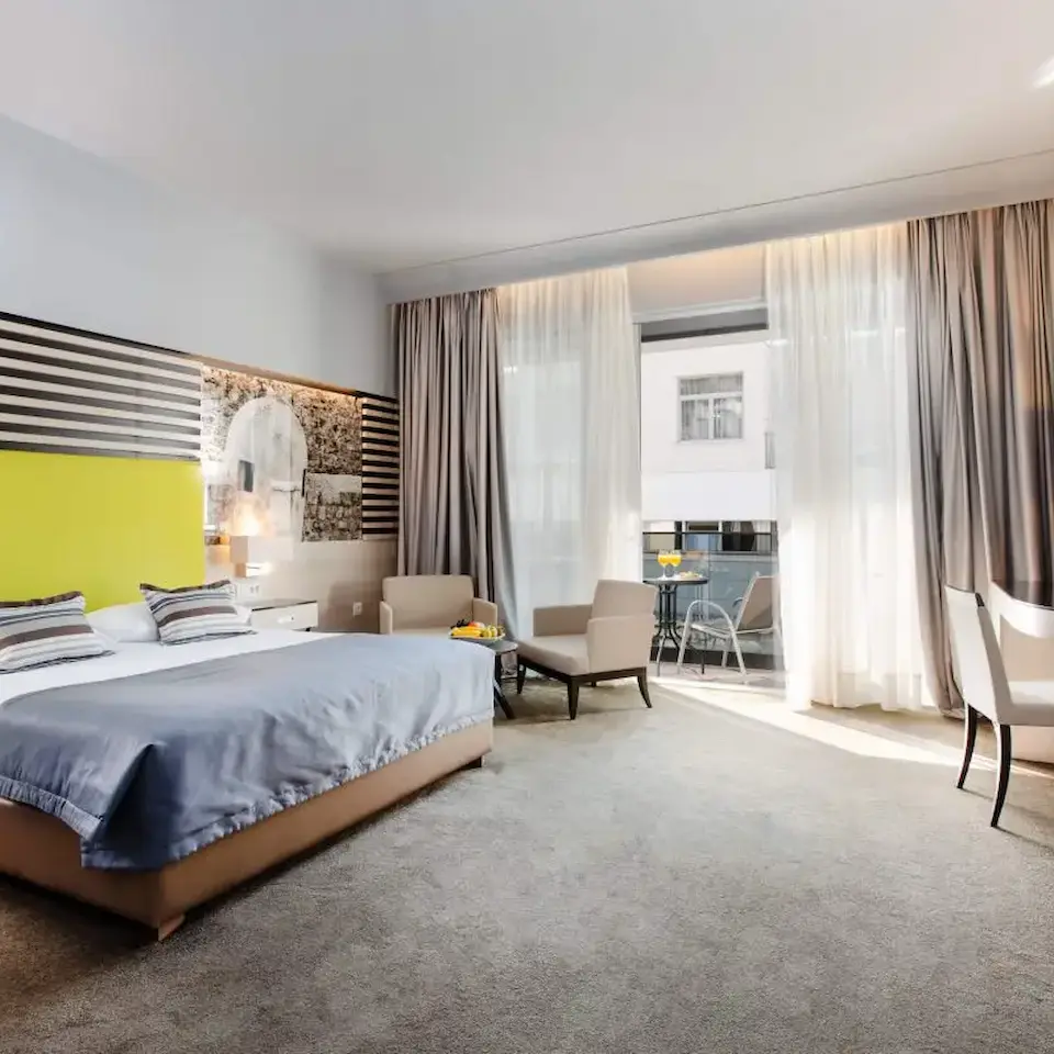 エグゼクティブルーム（バルコニー付き）-img