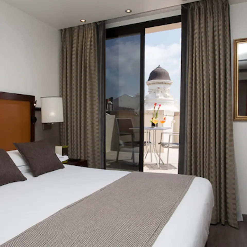 プレミアムルーム（テラス付き）-img