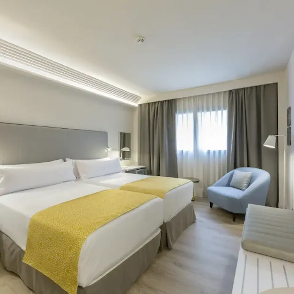 ダブルルーム-img